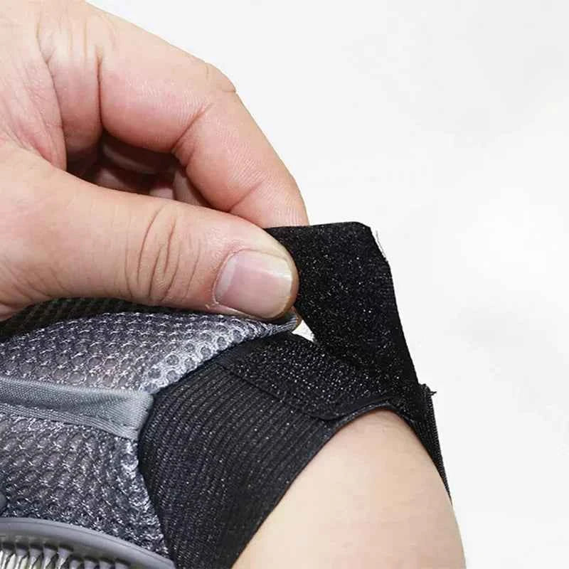 Pet Grooming Glove – Hair Removal & Bathing Brush for Dogs & Cats